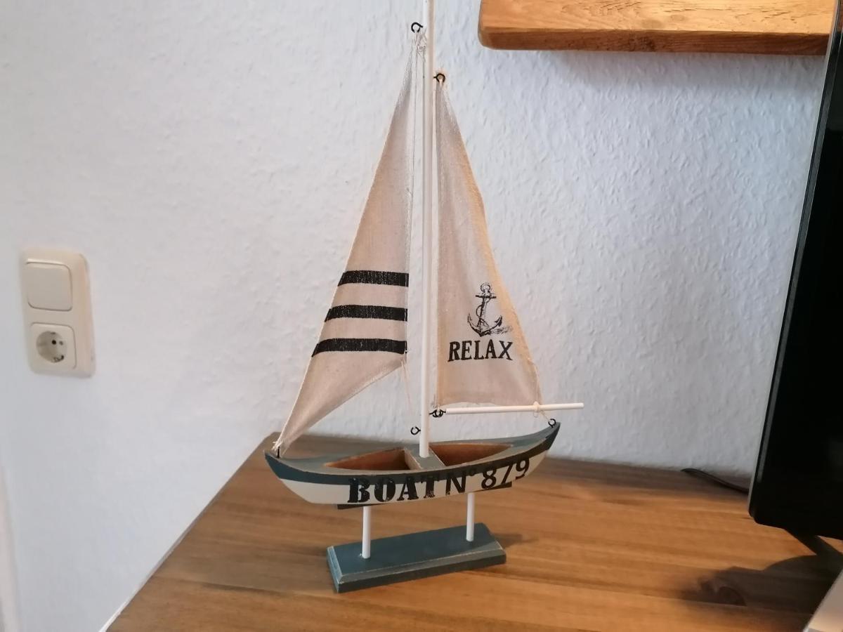 Boddenhus Auf Ruegen - Ferienwohnungen Und Pension Rappin Esterno foto