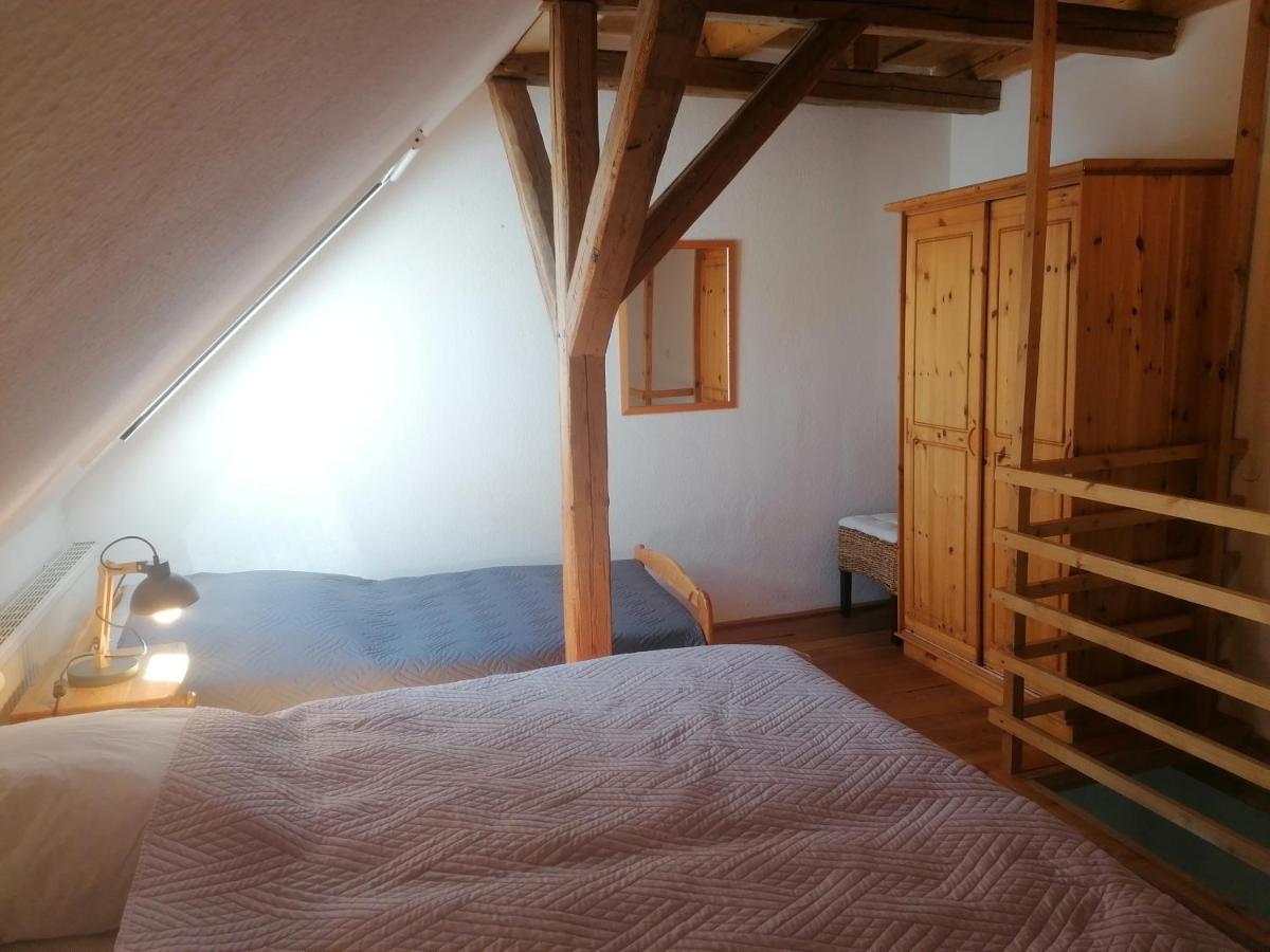 Boddenhus Auf Ruegen - Ferienwohnungen Und Pension Rappin Esterno foto