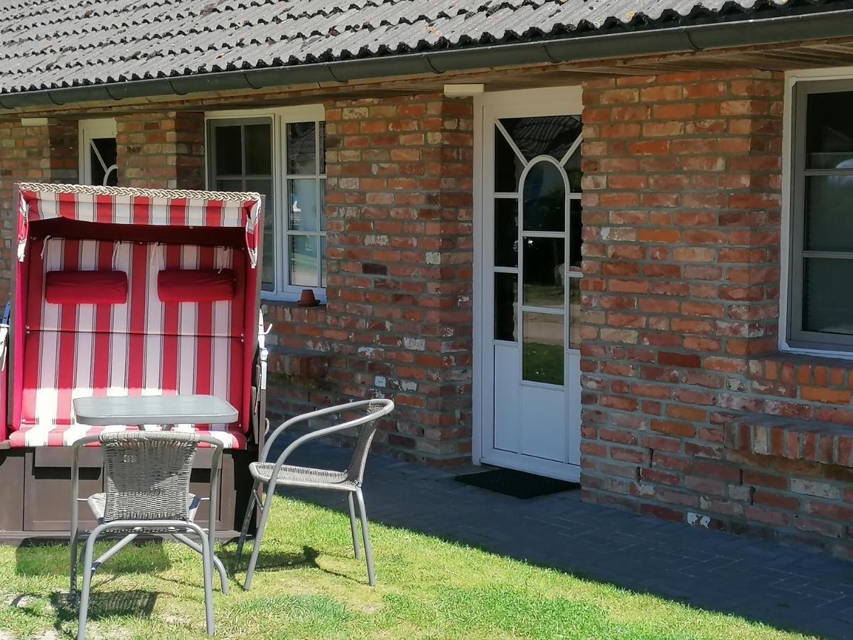 Boddenhus Auf Ruegen - Ferienwohnungen Und Pension Rappin Esterno foto
